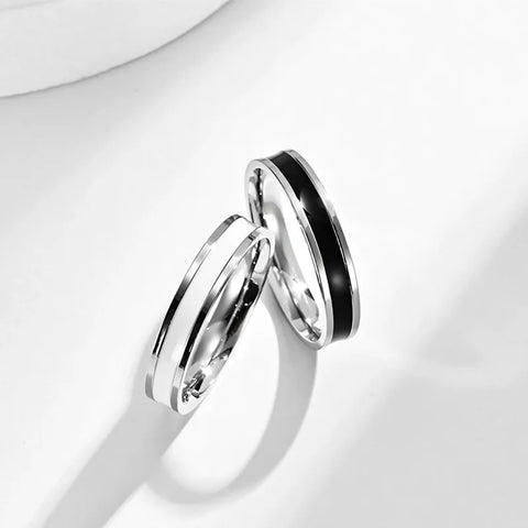 4mm Stainless Steel Black/White Enamel Wedding Band Ring for Women Girl Size 3-10