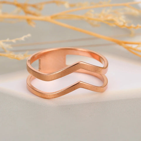 Skyrim 2024 Simple Geometrical Wave Ring Stainless Steel Gold Color Party Finger Rings Jewelry Birthday Gift for Women Girls