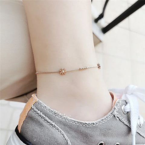 316L Stainless Steel Fashion High-end Jewelry Non-sliding Beading Elegant Daisy Ankle Ornaments Charm Chain Anklet For Women