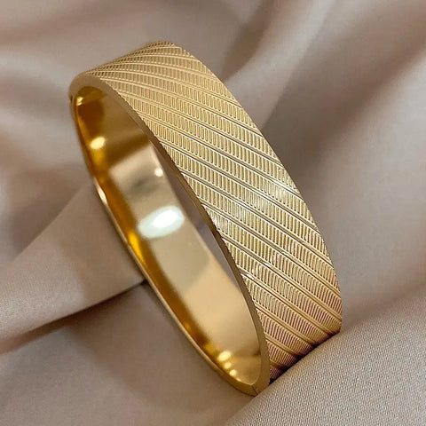 Trendy Geometric Textured Wide Chunky Cuff Bracelet for Women Exaggerated Stainless Steel Bangles Waterproof Jewelry