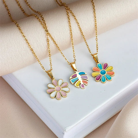 Stainless Steel Chain Classic Shiny Colorful Flowers Pendant Necklace for Women Lady Vintage Jewelry Accessories Gifts