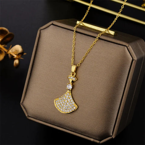 New Light Luxury Zircon Crystal Pendant Necklaces For Women Korean Fashion Sweet Sexy 316L Stainless Steel Neck Chain Jewelry