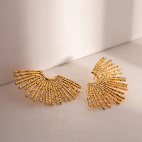 18K Gold Plated Stainless Steel  Hollow Wing Fan-shaped Earrings Light Luxury Chunky Pendant Earrings For Women Ear Jewelry