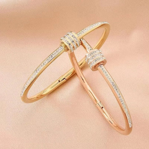 Fashion Design Gold Color Waterproof Stainless Steel Luxury Brand Bangles for Women Gift