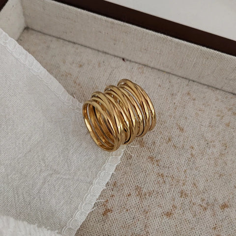 Spring spiral multilayered rings stainless steel rings for women minimalist simple statement jewelry new in 2024