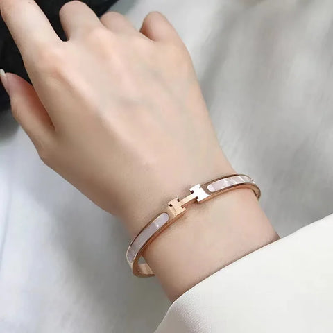 Fashionable Stainless Steel White Shell  H-letter Bracelet for Women