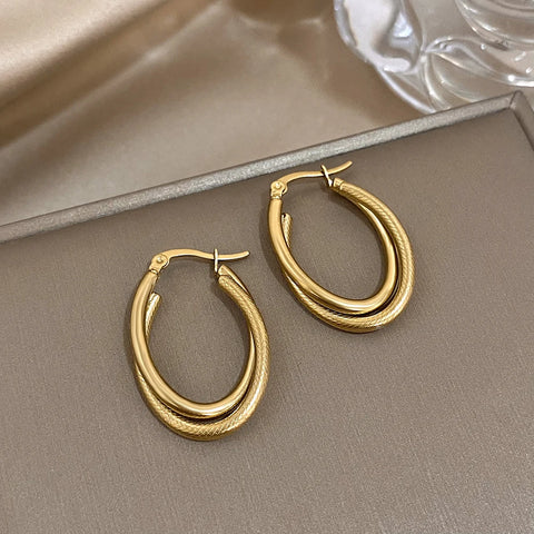 Greatera Trendy Two Tone Stainless Steel Double Twist Hoop Earrings for Women Gold Plated U-Shaped Earrings Waterproof Jewelry