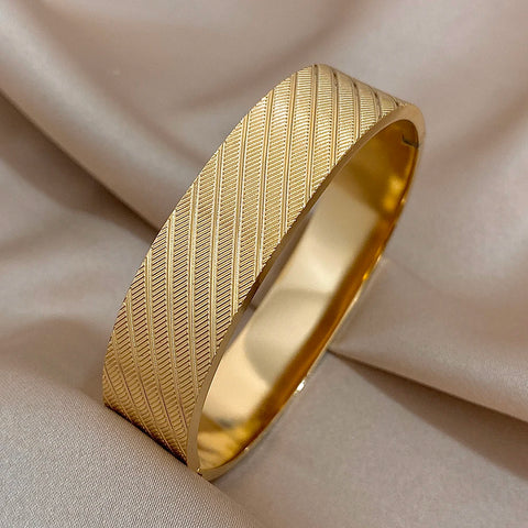 Trendy Geometric Textured Wide Chunky Cuff Bracelet for Women Exaggerated Stainless Steel Bangles Waterproof Jewelry