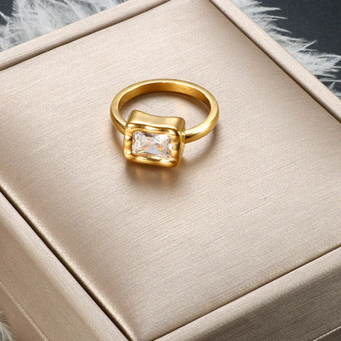 Chunky Stainless Steel White Square Zircon Ring for Women  Statement Unusual Finger Ring Waterproof Jewelry Wholesale