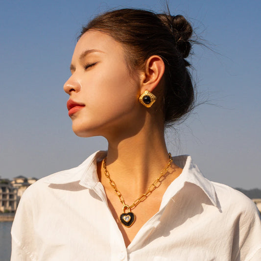 Uworld Vintage Geometric Black Onyx Stainless Steel Metal Stud Earrings Women Gold Color Pvd Plated Fashion Charms Jewelry