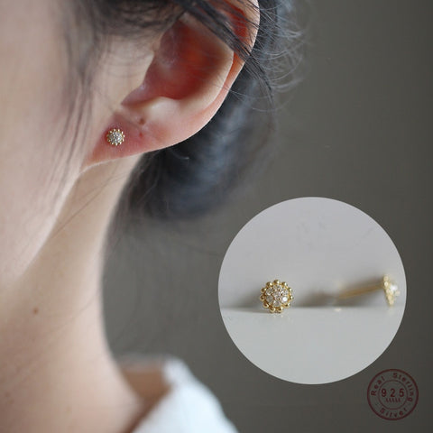 925 Sterling Silver European Style 14k Gold Plating Earrings Women Simple Small Daisy Earrings Exquisite Jewelry Gift