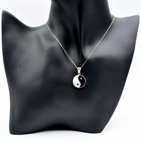 Yin Yang Silver Pendant Necklace Women's Silver Necklace Agate Shell Round Pendant Gift Choice for Girls