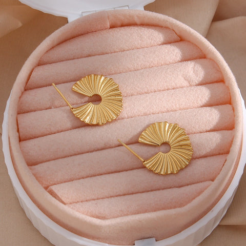 2022 New Fashion Sunflower Texture Grain Round Circle Stud Earrings Gold Plated Waterproof Tarnish Free Jewelry For Woman