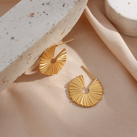 2022 New Fashion Sunflower Texture Grain Round Circle Stud Earrings Gold Plated Waterproof Tarnish Free Jewelry For Woman